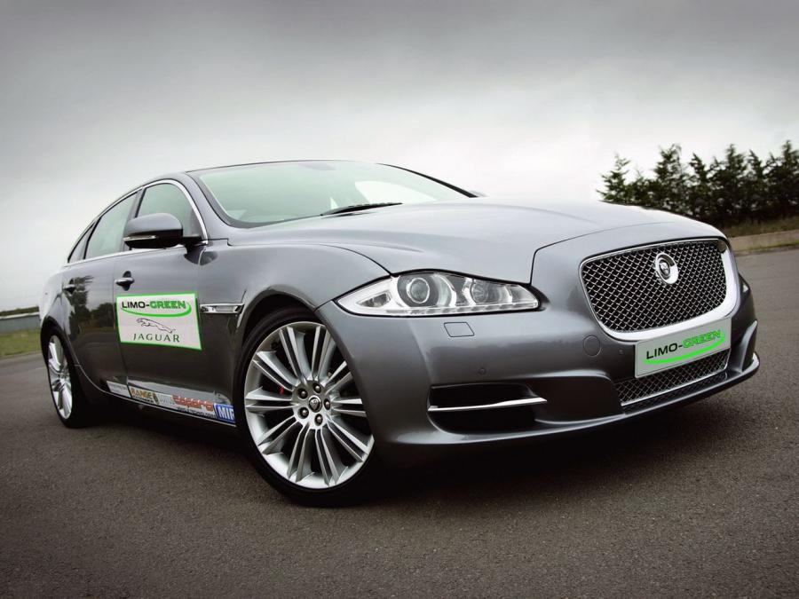 Jaguar XJ Limo-Green Hybrid Prototype '2010